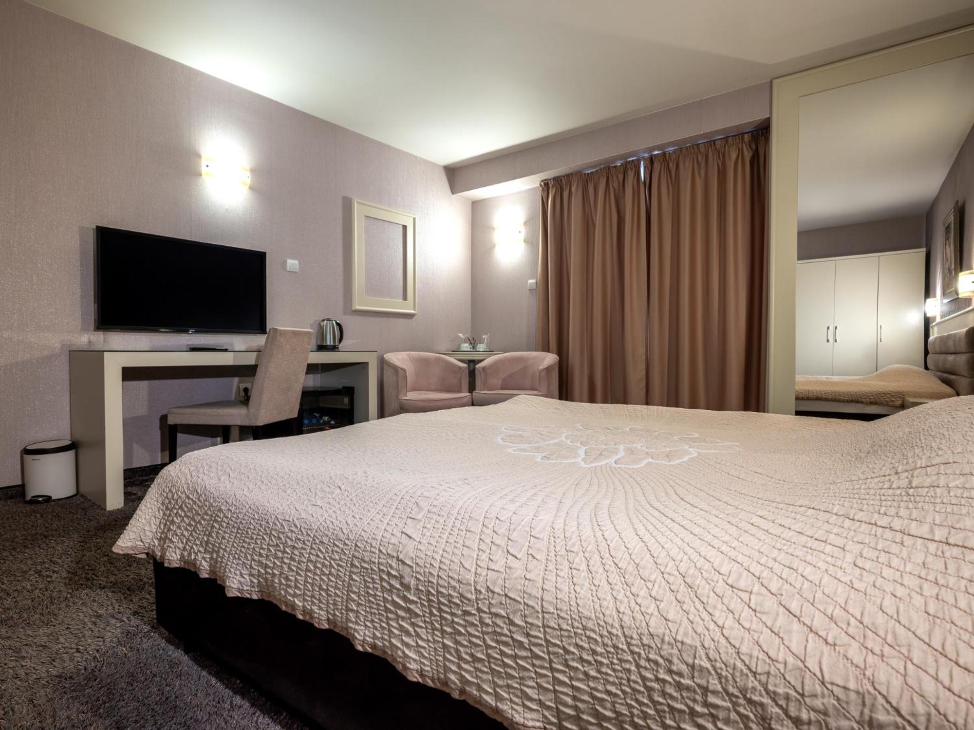 Hotel Concorde Veliko Tarnovo Eksteriør billede
